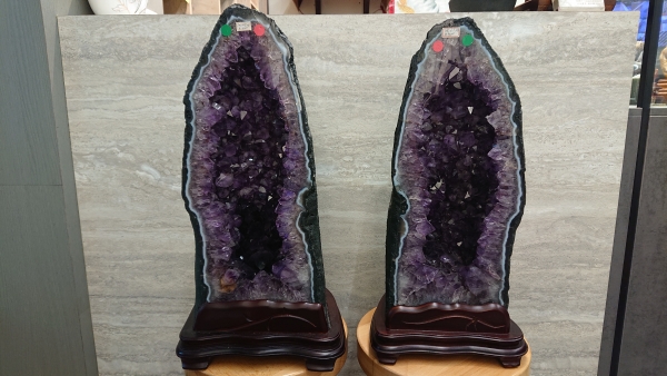 紫晶洞-公母一對